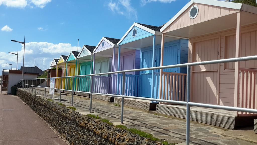 The Sandrock Clacton-on-Sea Εξωτερικό φωτογραφία